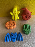 Chunky Halloween Crayons!